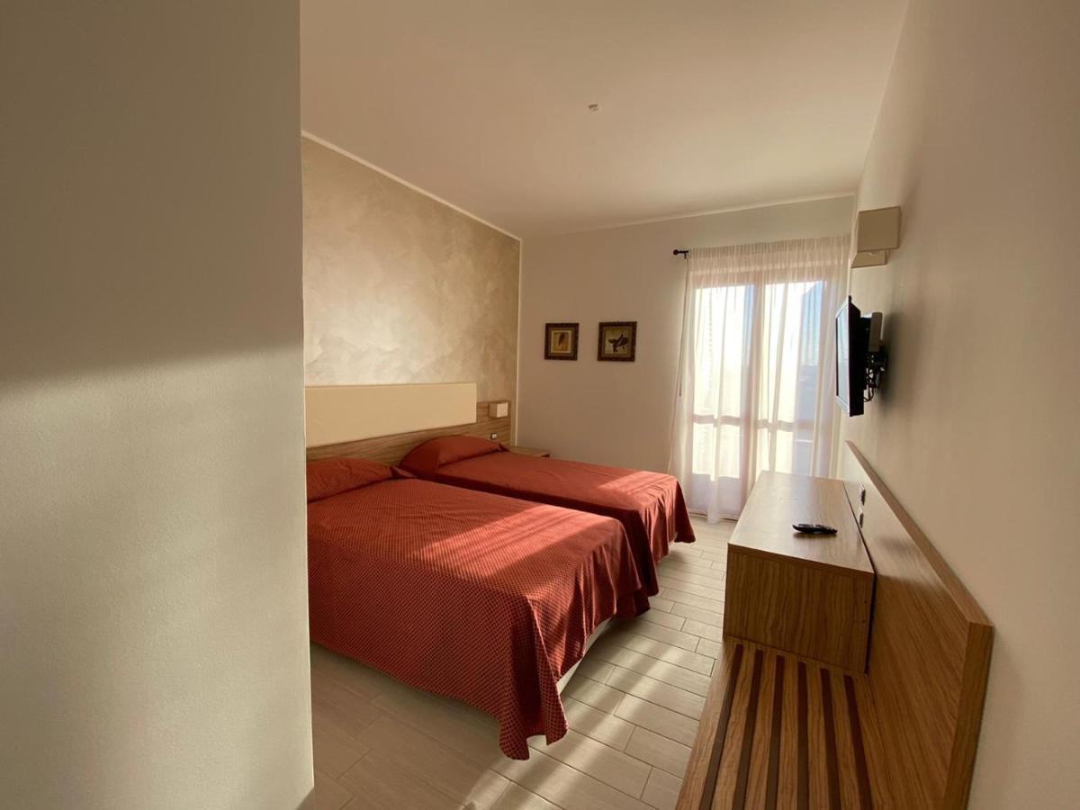 La Rustica Hotel Capo Rizzuto Esterno foto